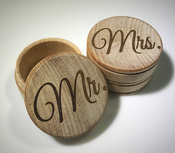 Mr & Mrs ring bearer box, store wood ring box, Destination wedding box, American map jewelry box, North South map, travelers wedding gift couples